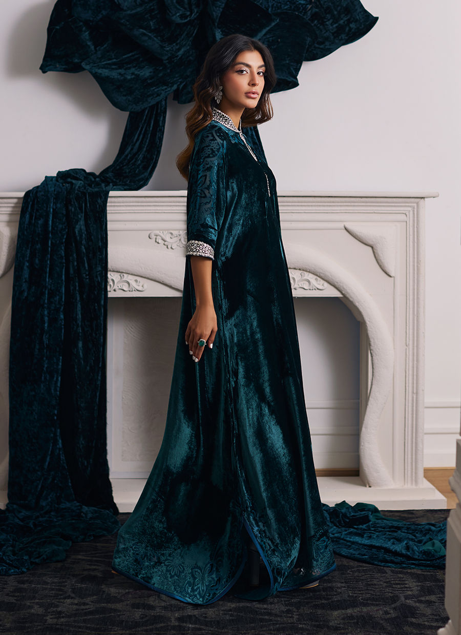 Farah Talib Aziz | Velvets The After Party | ALITA EMERALD KAFTAN