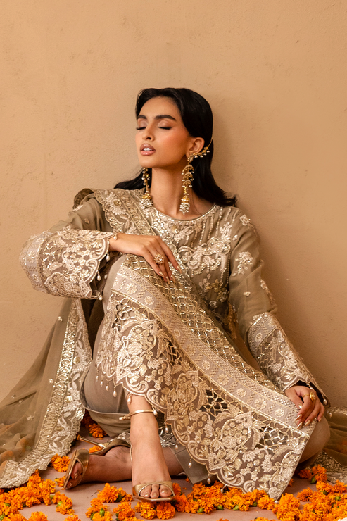 Emaan Adeel | Sheherzadi Formals 25 | ULFAT