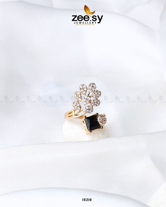 Delicate Leaf Ring - Libasekhas