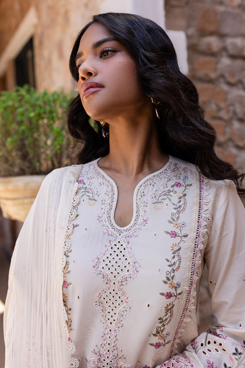 Qalamkar | Q Line Lawn 25 | QM-02 Cheri