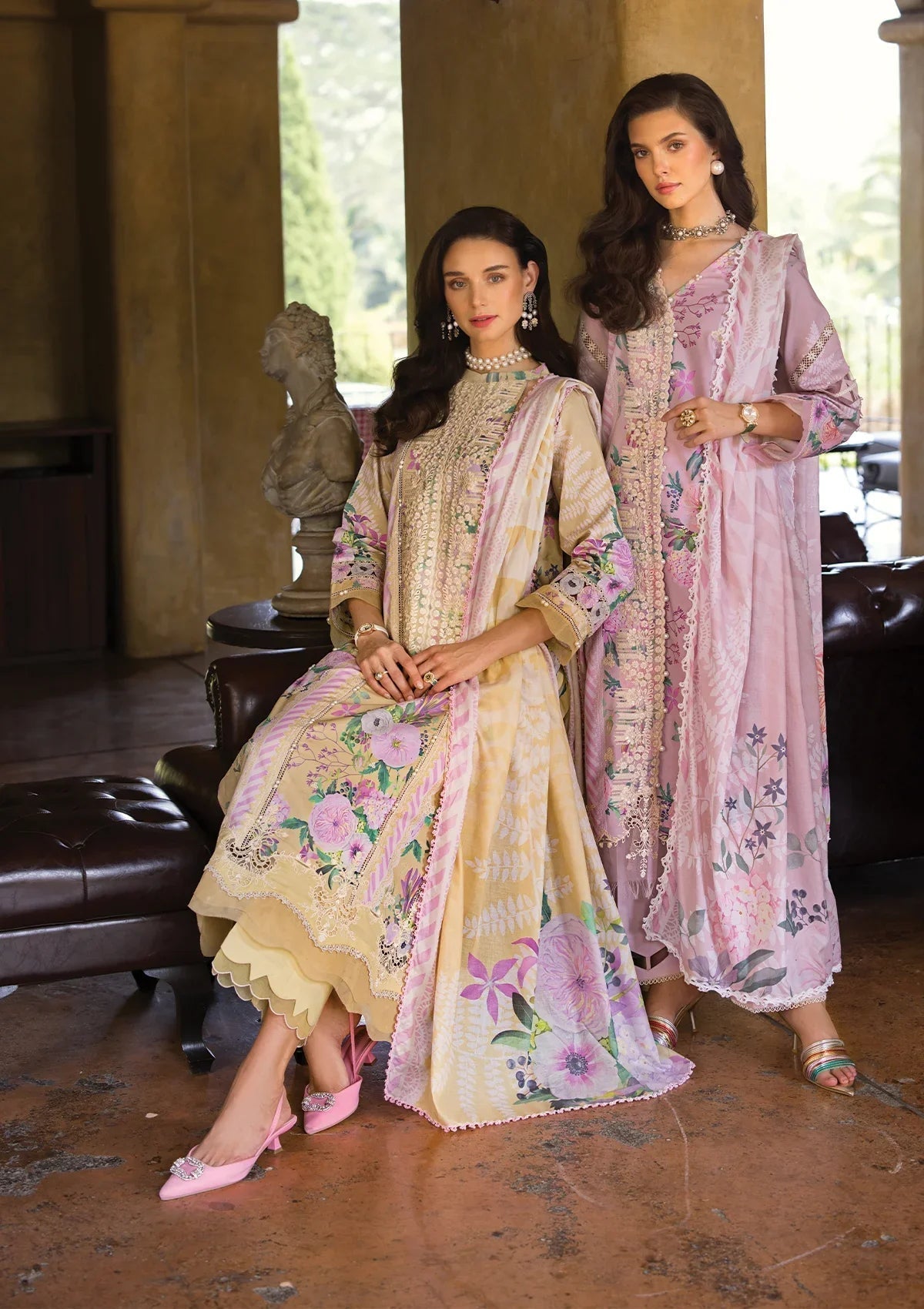 Elaf Premium Print Chikankari Lawn 3Pc Suit ECT-04A TWINKLE