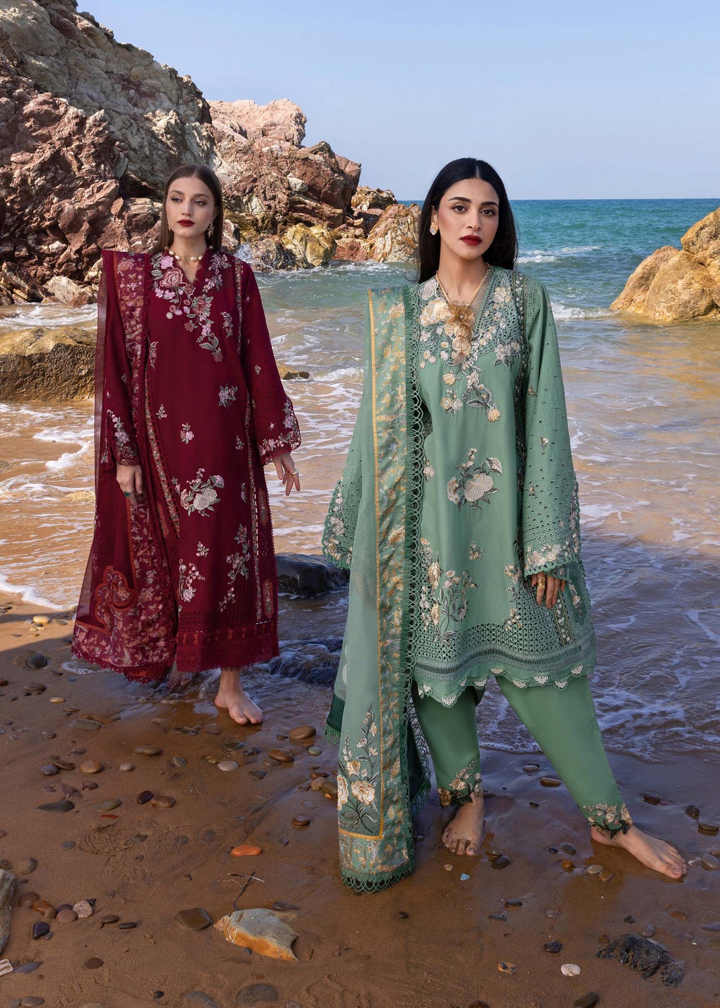 Crimson | Flow by Crimson | Parsi Threads - D5 A
