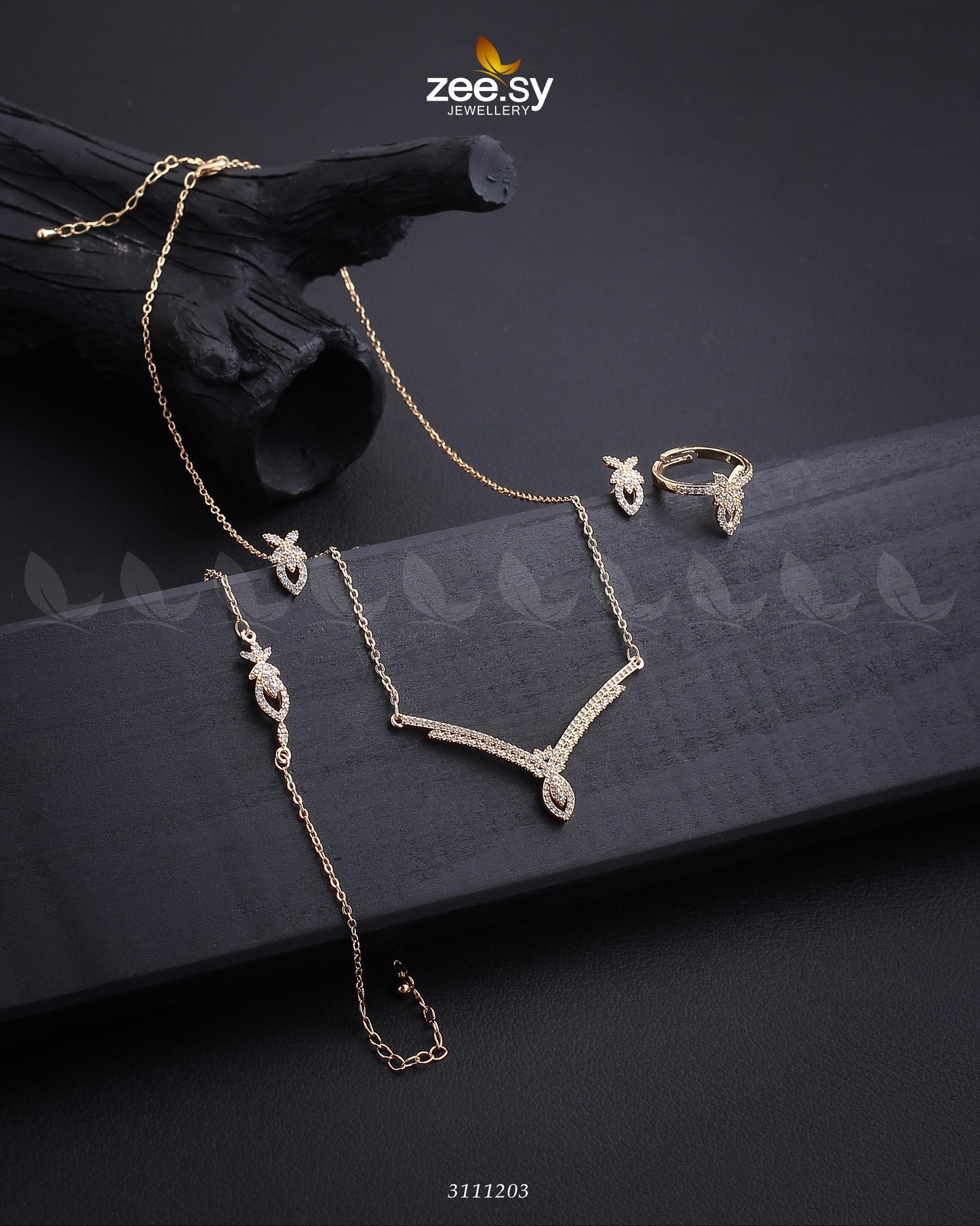 Siskin Pendant - Libasekhas