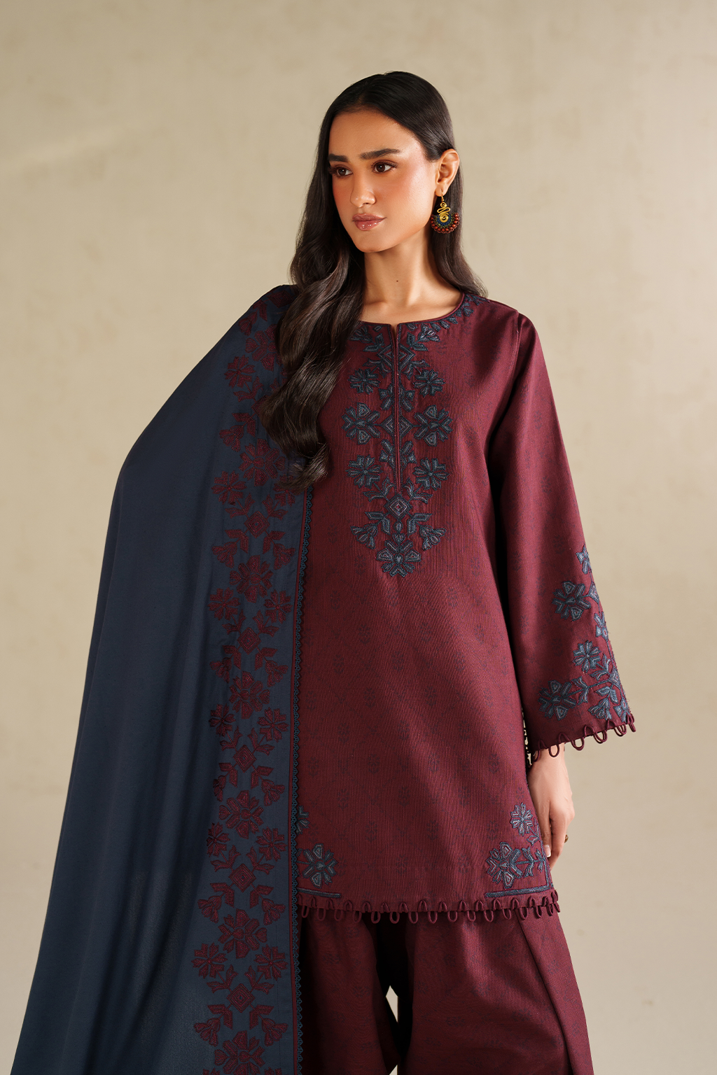 Iznik | Winter Chapter 25 | UE-592 Printed Khaddar