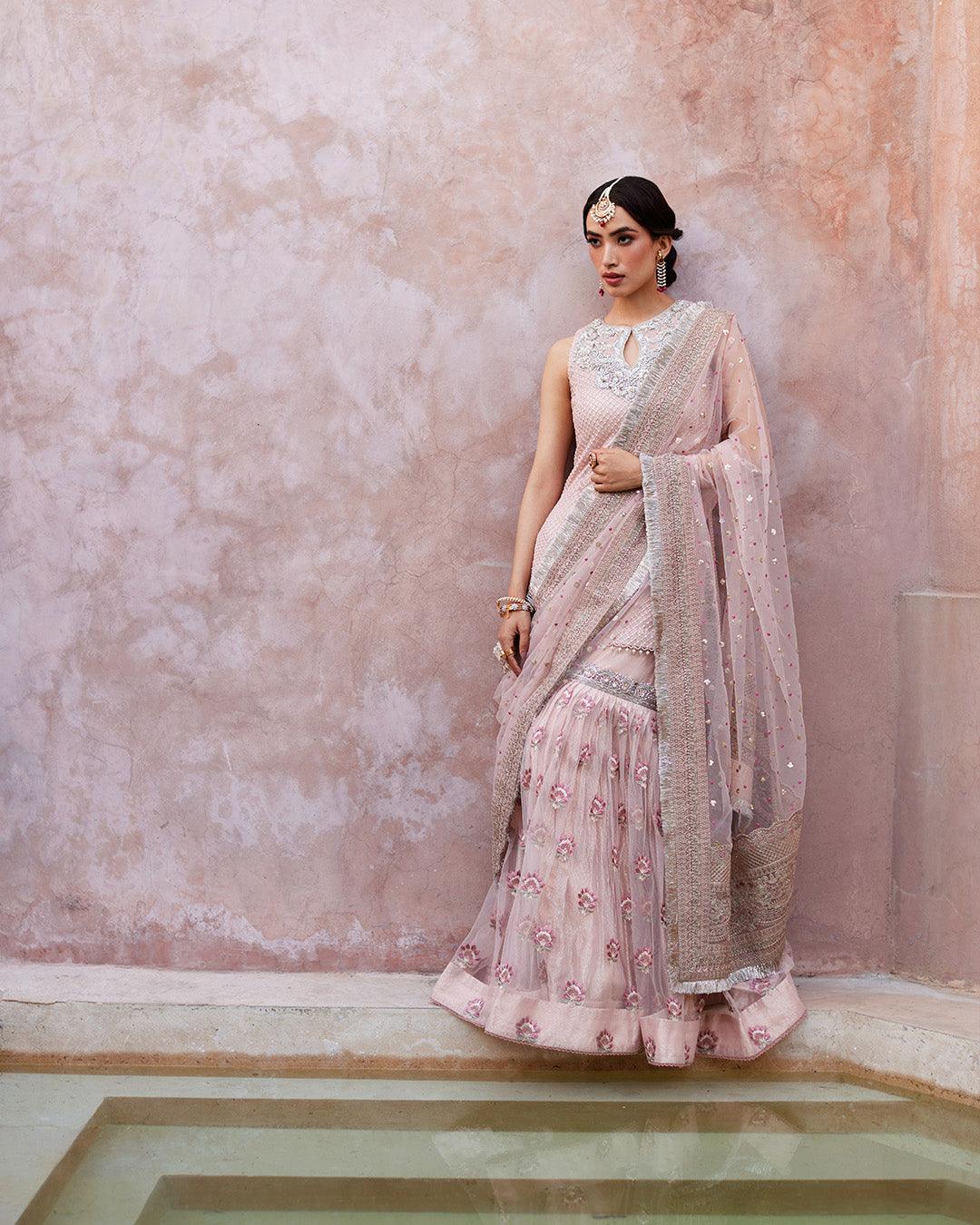 Faiza Saqlain | FS Luxe Aurnia |
Eilees - House Of Anaya