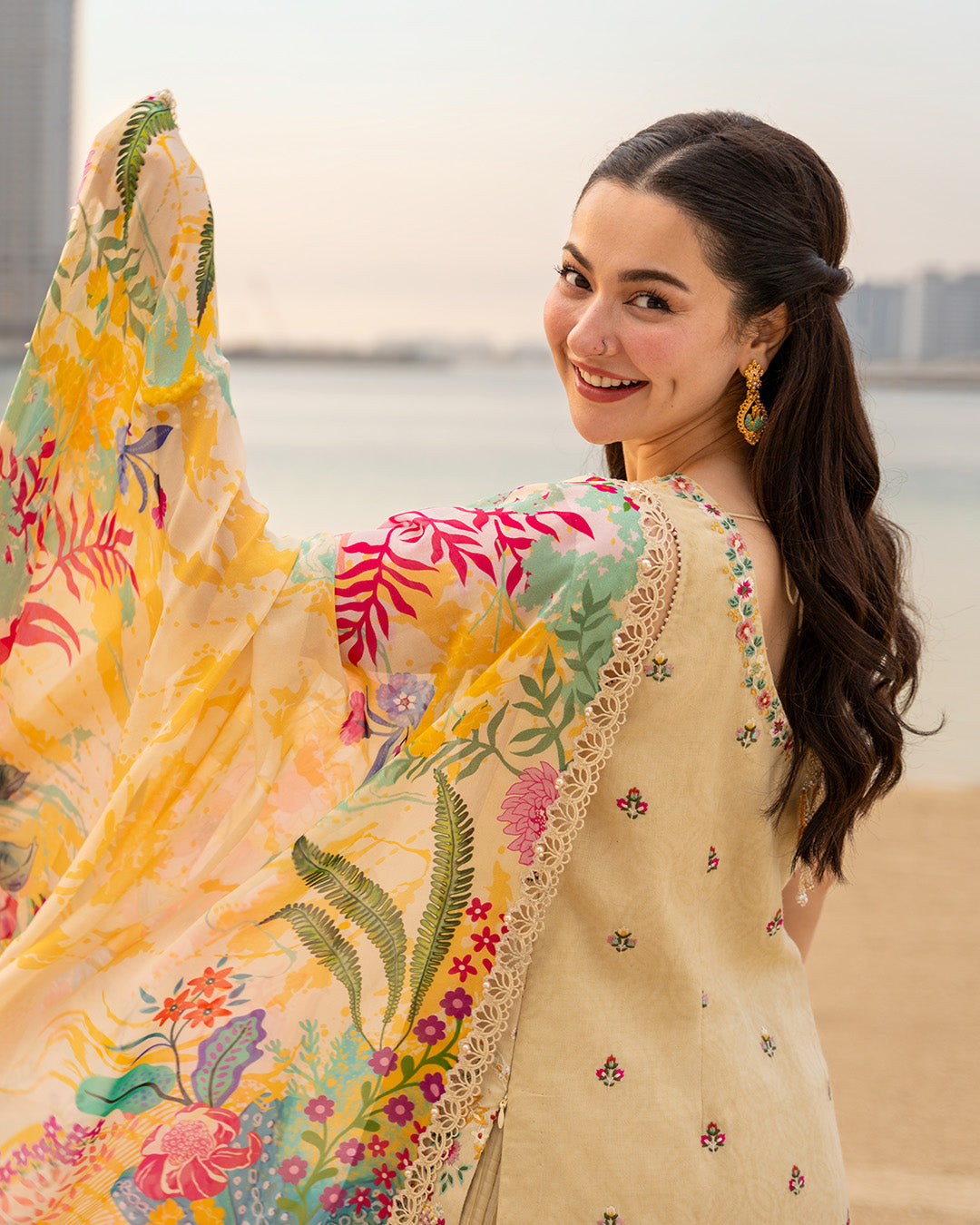Faiza Saqlain | Aya | Merjem