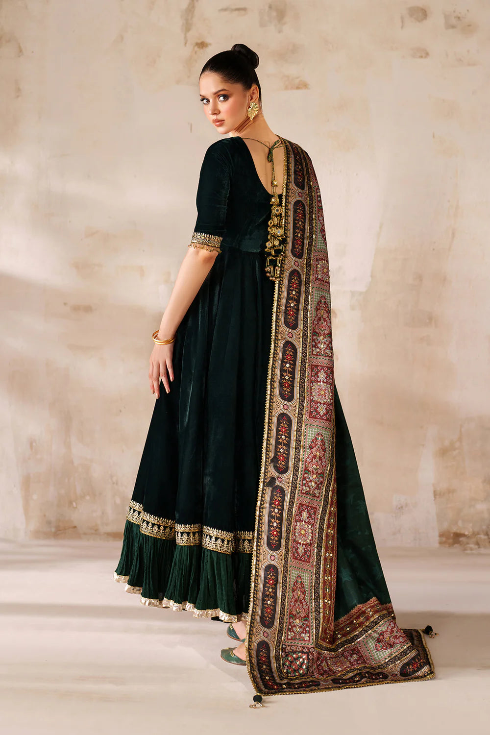Baroque | EMBROIDERED VELVET | PR-1208