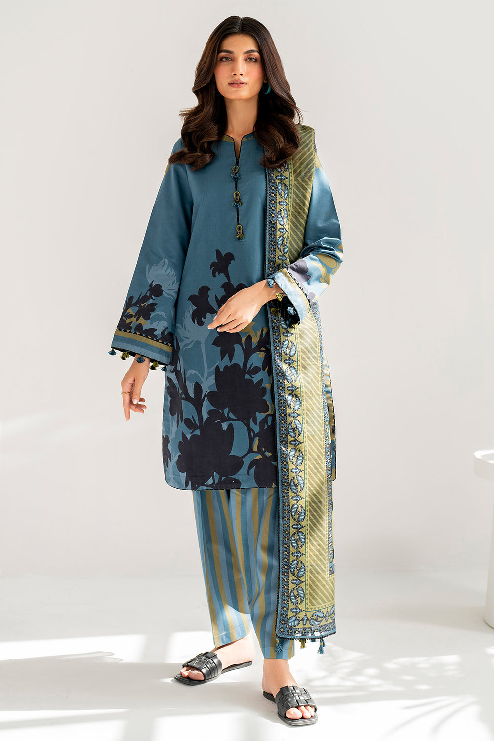 Jazmin | Summer Lawn | USE - 9072
