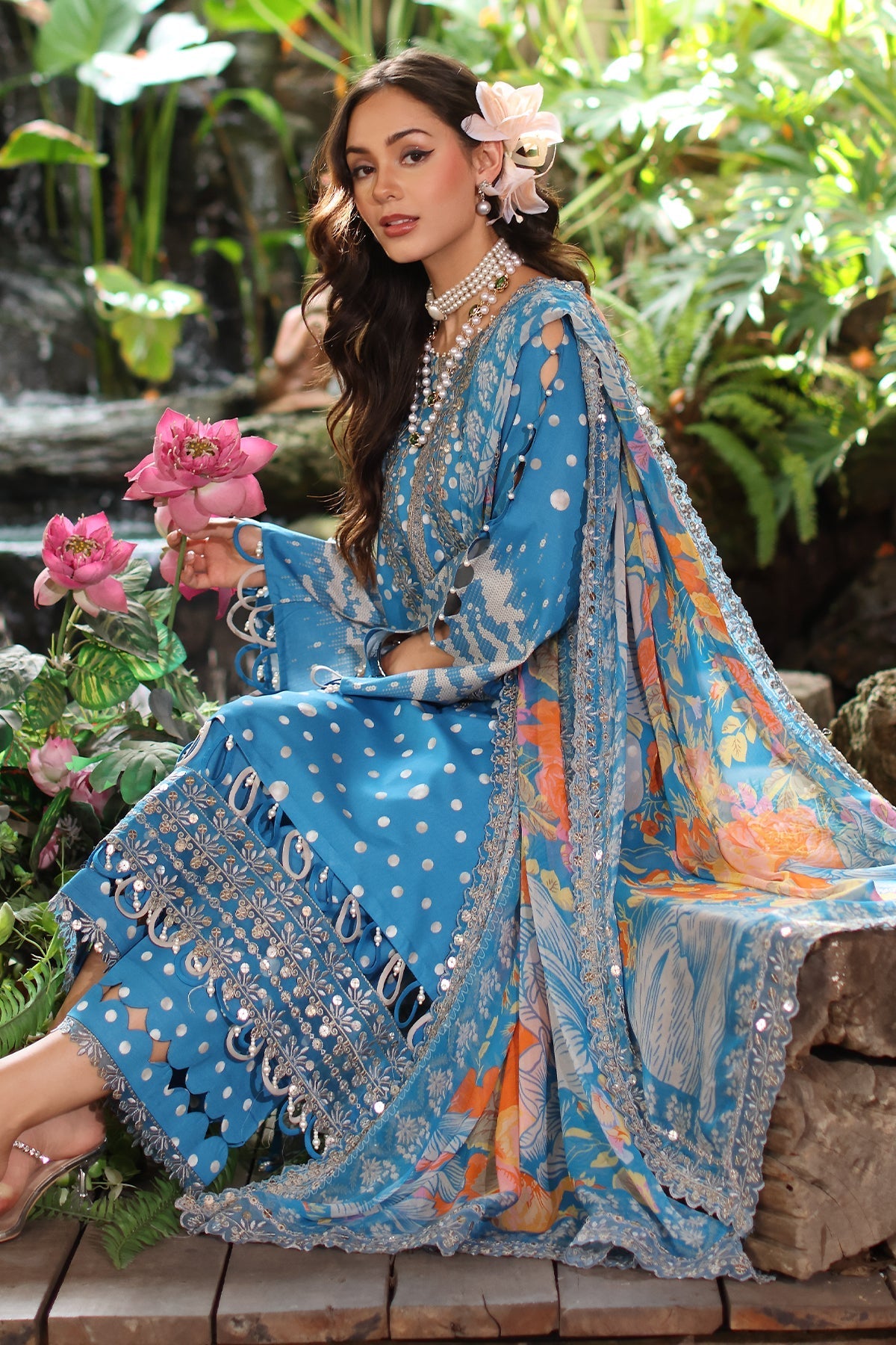Charizma | Aniq Lawn | AN5-15
