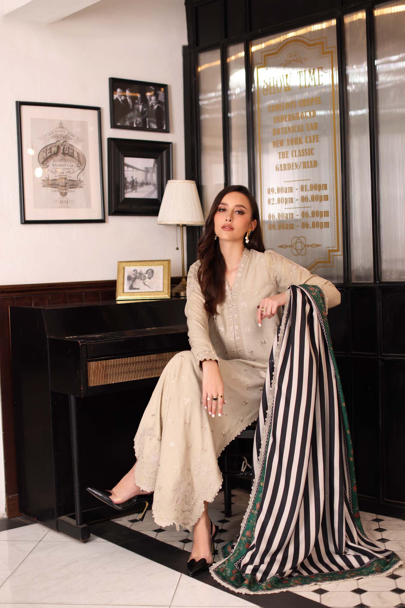 Saadia Asad | Winter Printkhaas 25 | D1 - B