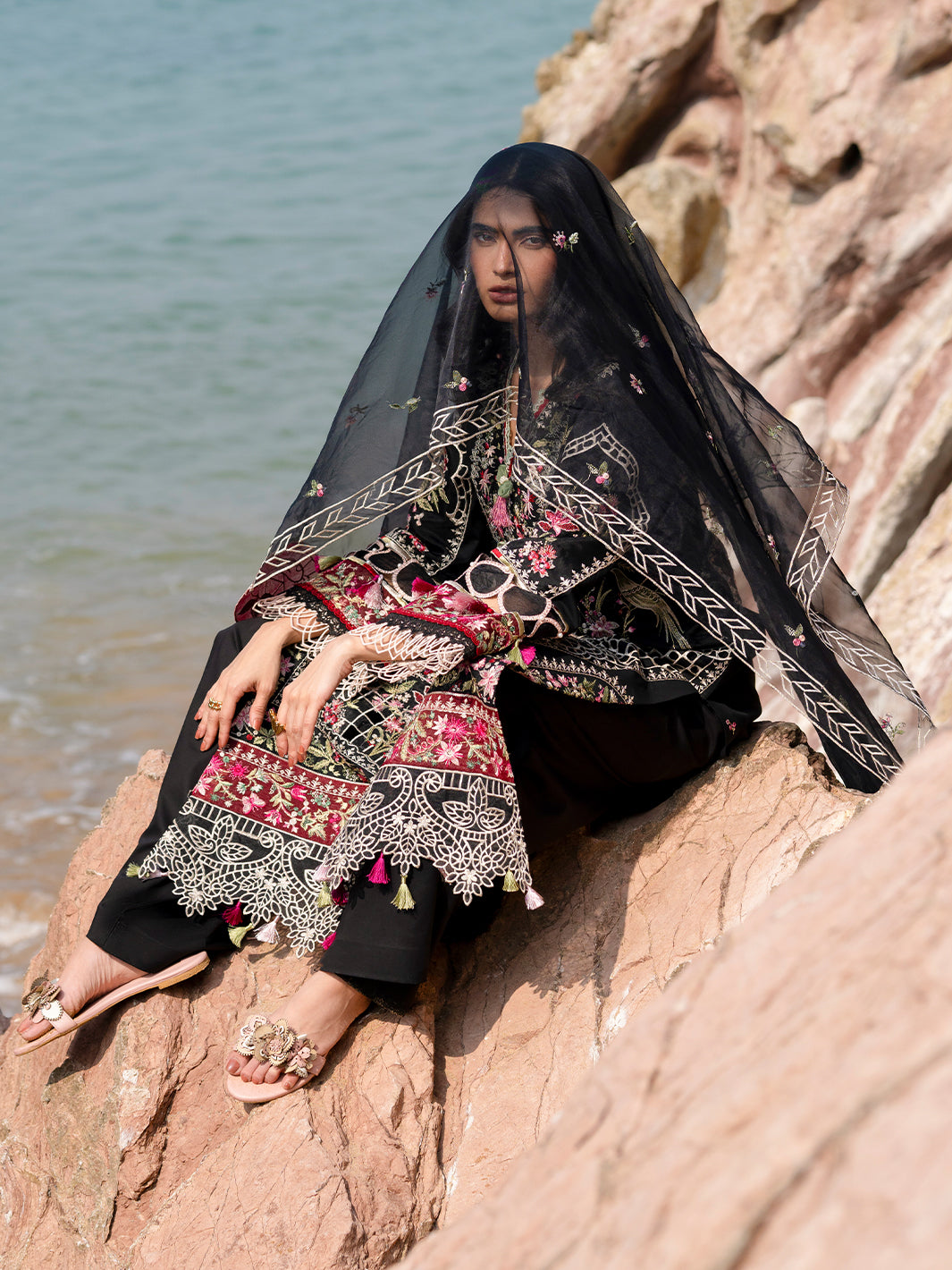Mahnur | Sirena Luxury Lawn 25 | Azure - House Of Anaya