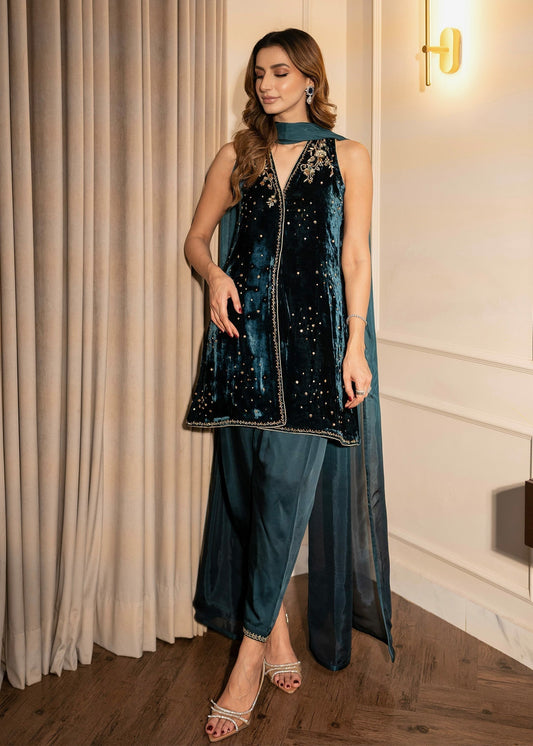 Mahum Asad | Voila Velvets | Sapphire - House Of Anaya
