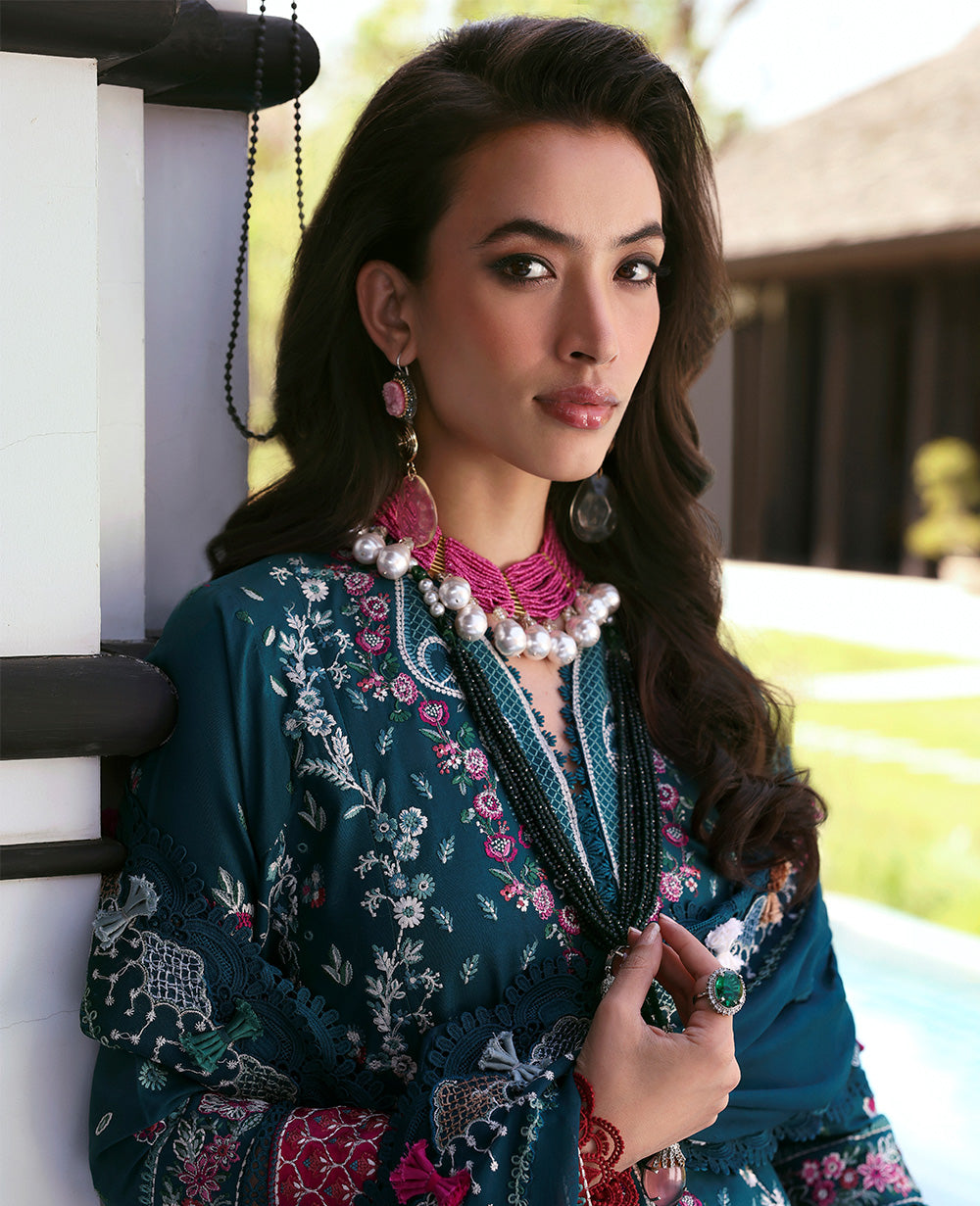Republic Womenswear | Kalani Eid Luxury Lawn 25 | D6-B - Talia