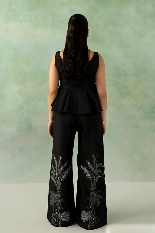 Zarposh | Folds SS 26 | LUMA