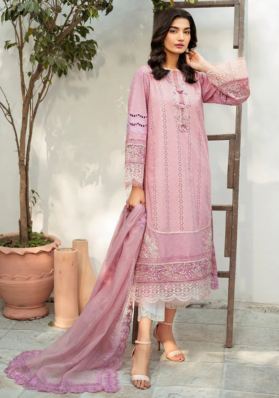 Zarqash | Belle Ame 24 | BL 003 La Rose - House Of Anaya