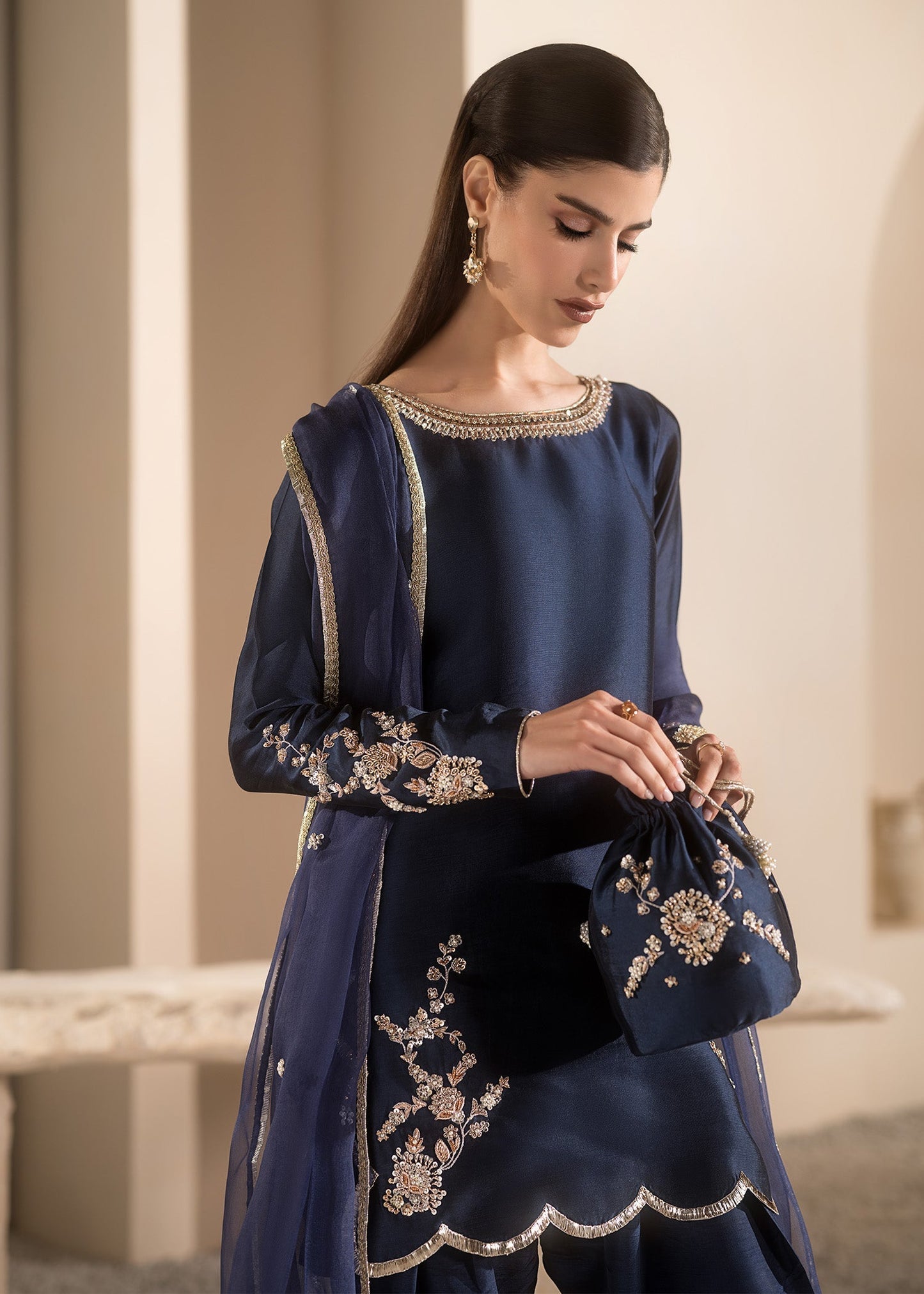 Mahum Asad | Breaking the Bar | Diva