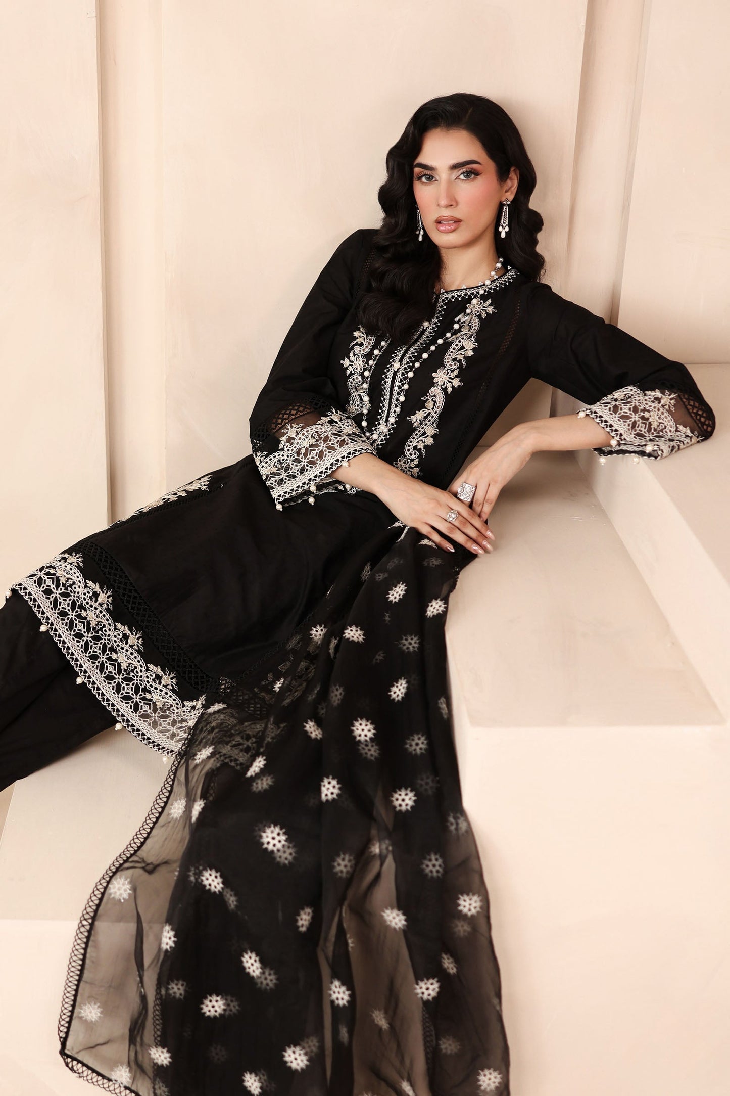 Maria B | Luxury Winter Pret 25 | DW-MN25-13-Black
