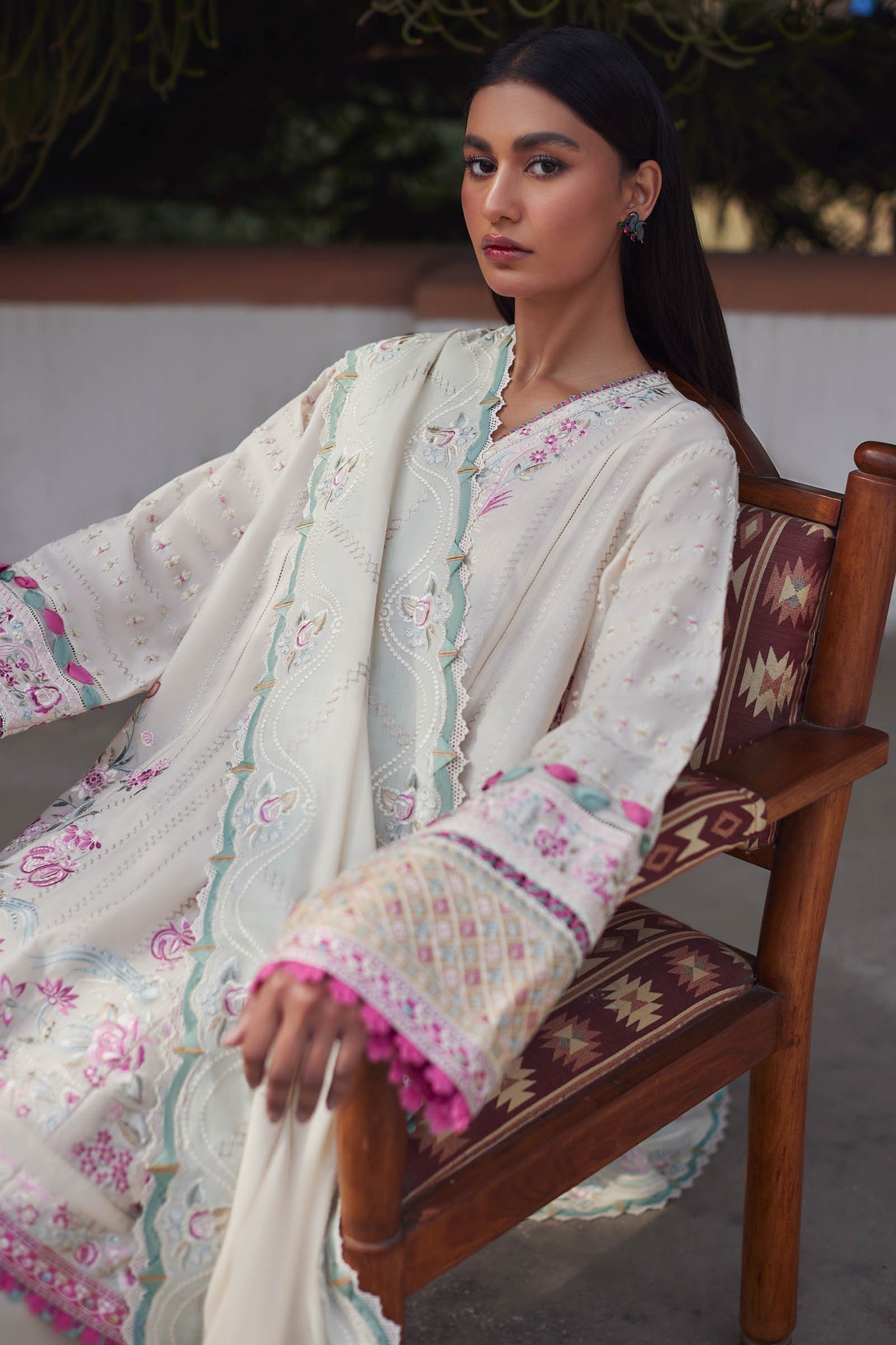 Elan | Lawn24 | AIRA (EL24-10 B) - House Of Anaya