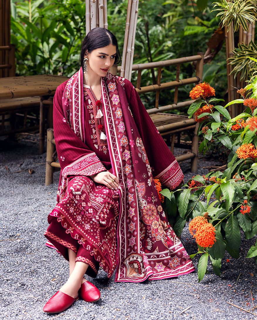 Mushq | Hemline Karandi | Emerald Glimmer