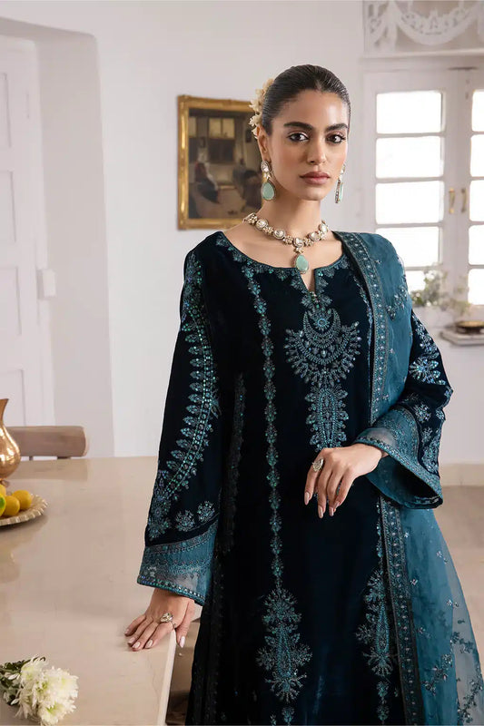 Iznik | Festive Velvet 23 | IV-21 LEHJA - House Of Anaya