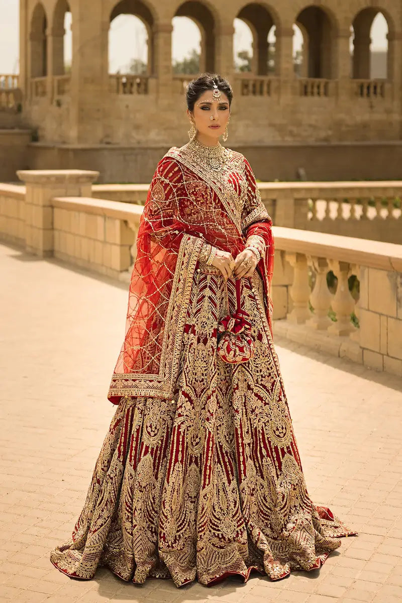 iram khan designer dresses Erum khan beautiful article availableFor more queries DM or visit SAFIA  SULEMAN STUDIO #trending #fashion #thrift #designer #bridal #classy  #celebrity #makeup #preloved #pakistanifashion #weddingdress #bride  #jewelry #photography #rent #explore