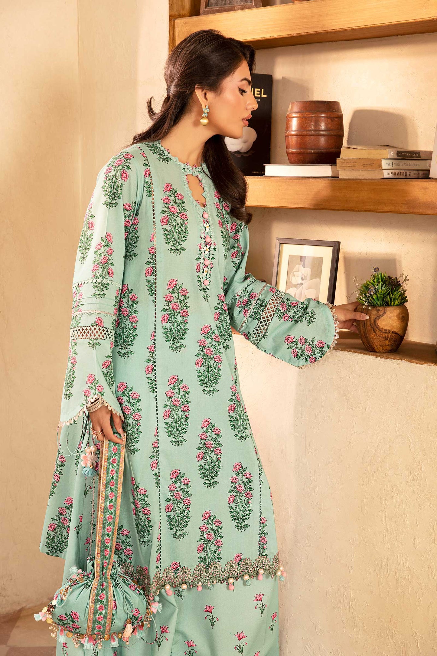 Maria B | Eid Basic Lawn | MB-CUS25-908B