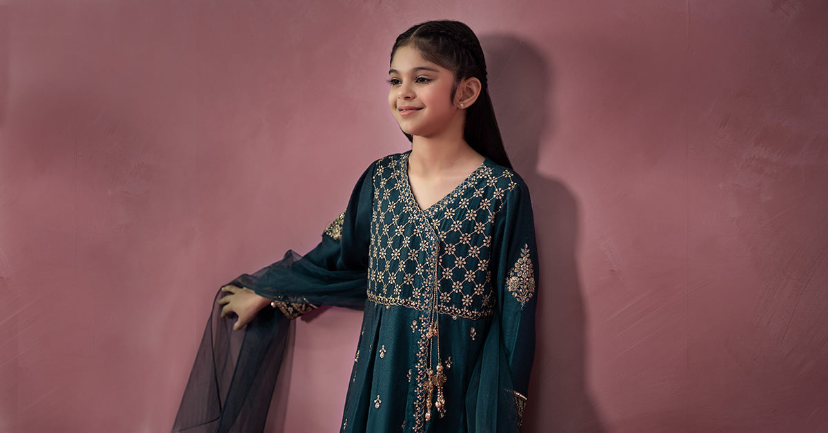 Maria B | 3 Piece Embroidered Linen Suit | MKD-W24-02 - Libasekhas