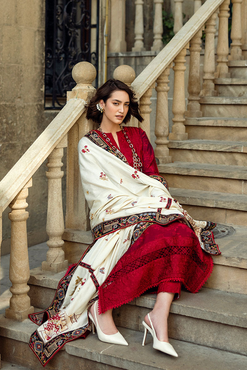 Mushq | Broadway Winter 24 | Flying Kiss - House Of Anaya
