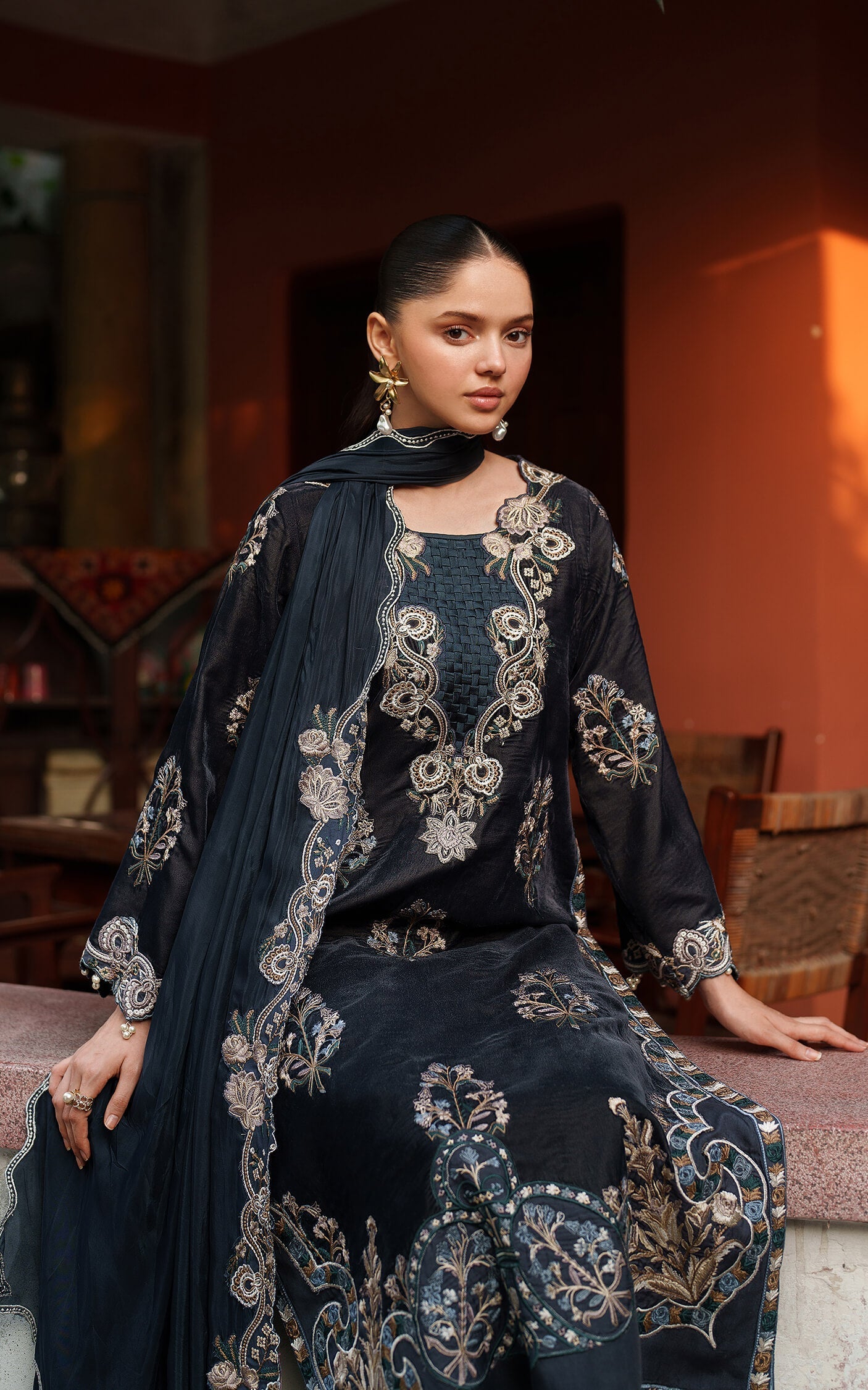 Asifa and Nabeel | Pashmina Luxe 25 | Opal LWC25-07