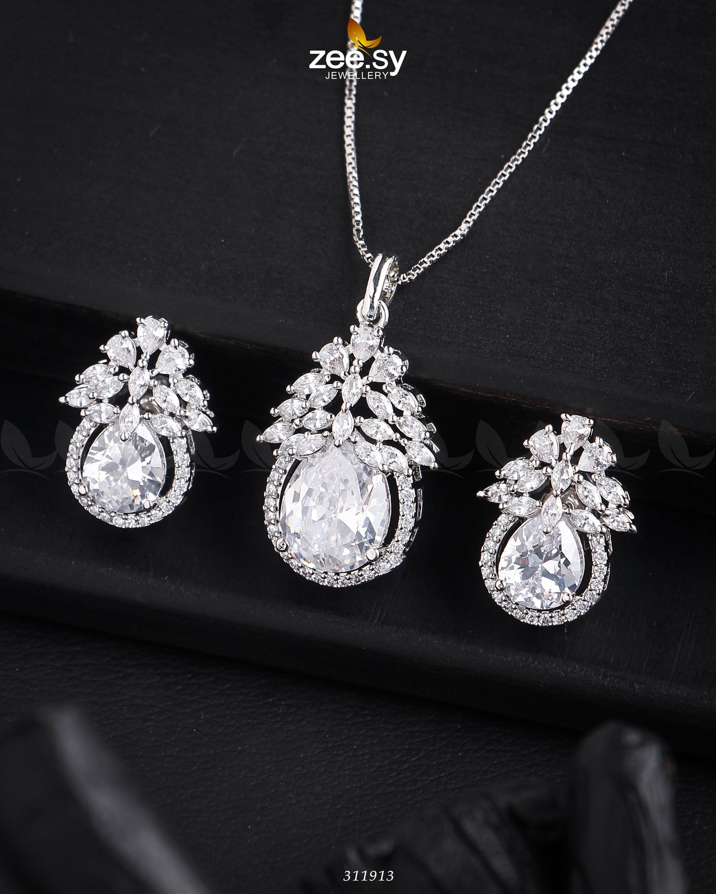 Zara's Pendant Set - Libasekhas