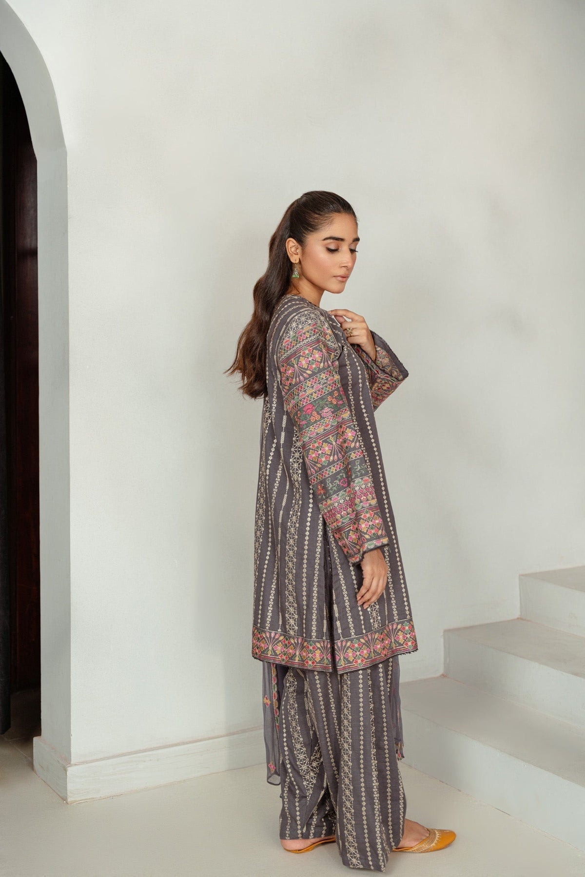Taana Baana | Manzil Winter | B3401B - House Of Anaya