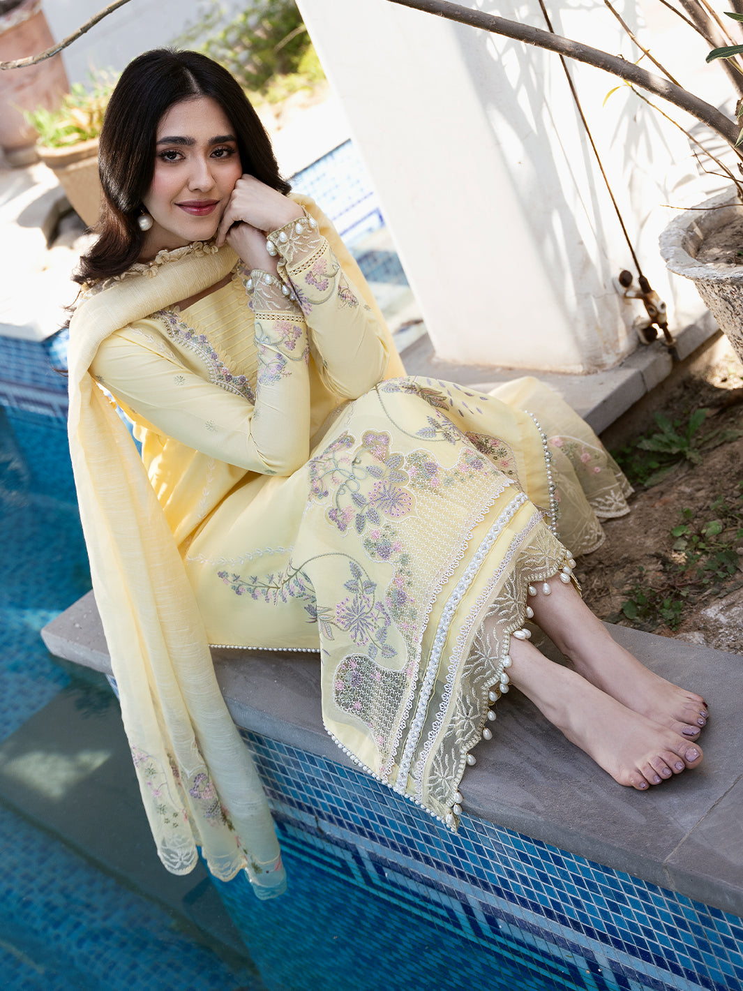 Izel | Mahveen Festive Lawn 25 | AMEL