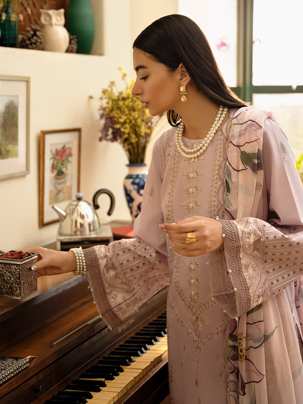 Izel | Dastak Luxury Lawn | GUL - House Of Anaya