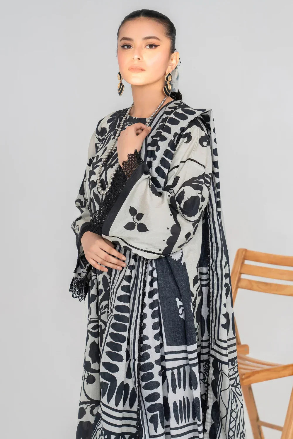 Ittehad | Printed Lawn 24 | IP3P08-3PS-LGY - House Of Anaya