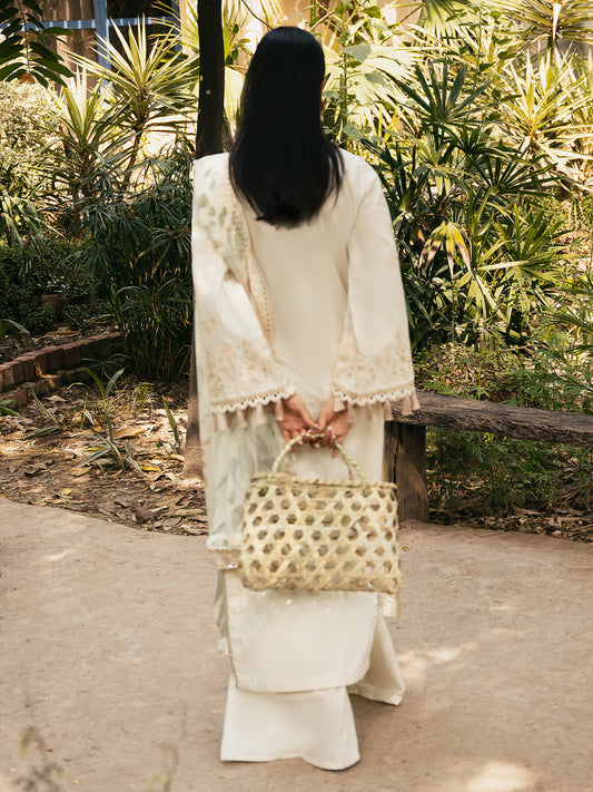 Izel | Dastak Luxury Lawn | MAAHAY - House Of Anaya