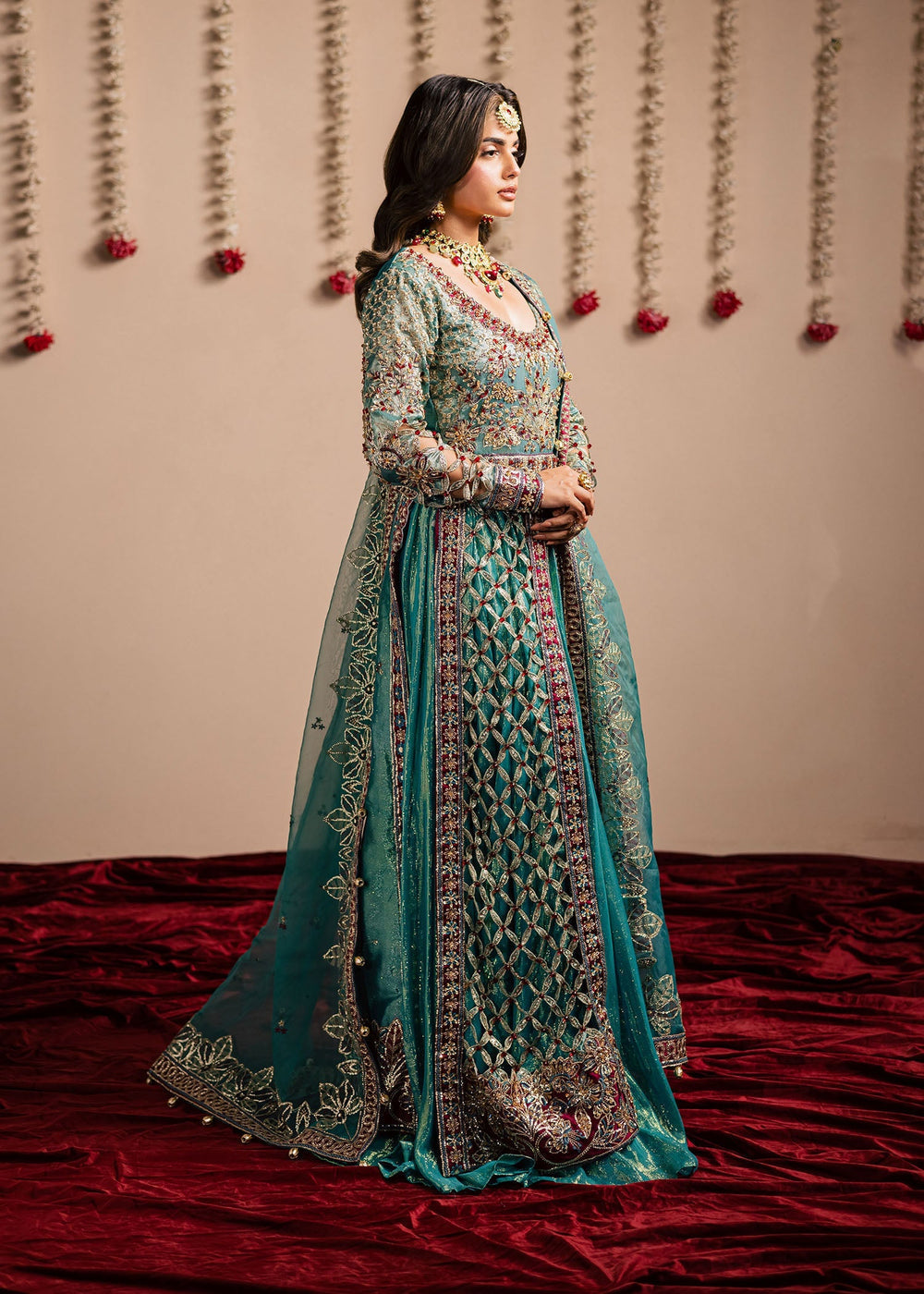 Maria Osama Khan | Jhil Mil Wedding Festive | Chamkeli -
Maria Osama
