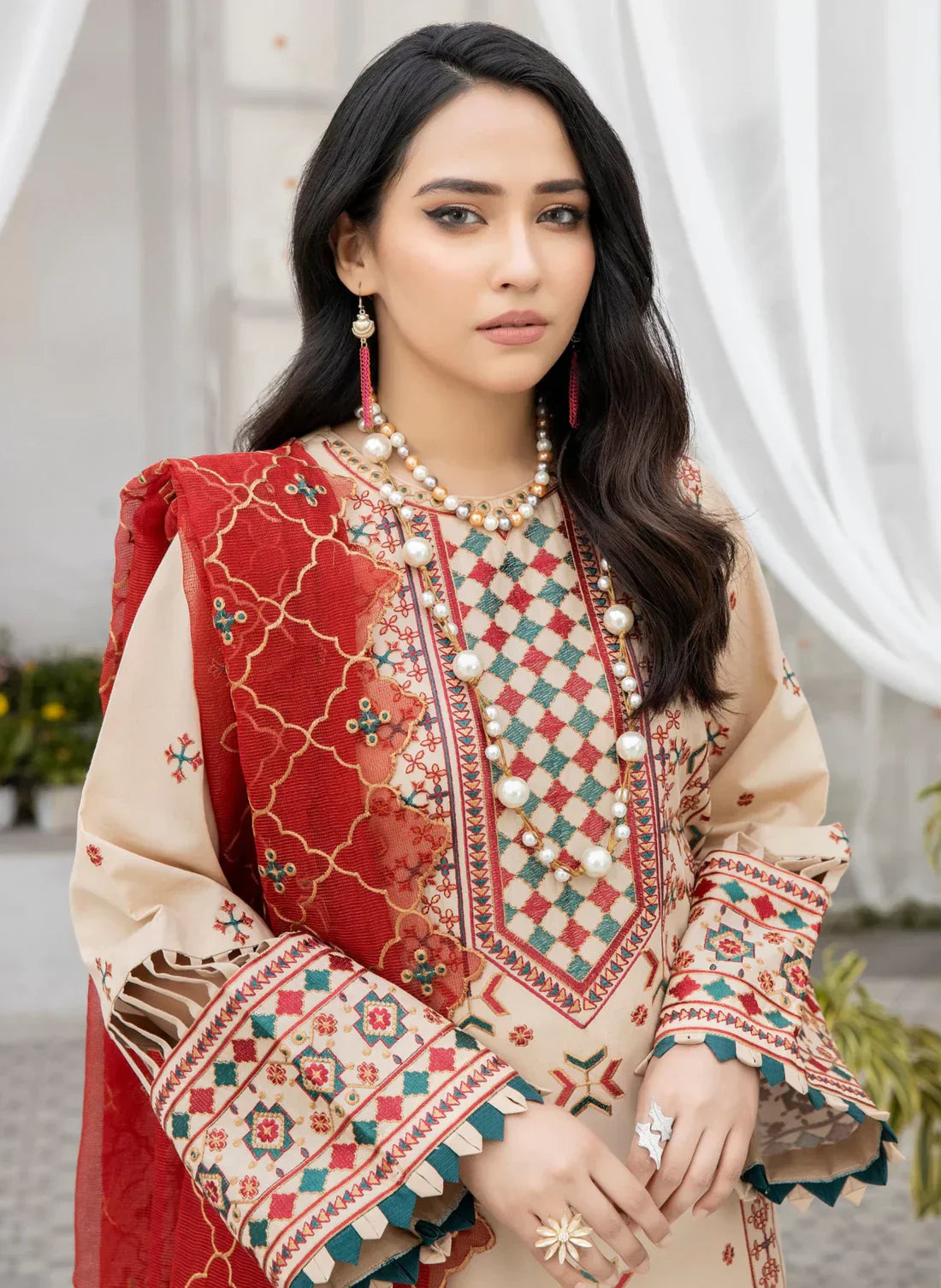 Mohagni | Muntazir Luxury Lawn 24 | AM-15 - House Of Anaya