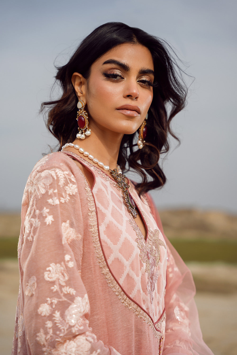 Nilofer Shahid | Verve Summer 24 | Sasha (3pc) Verve SS 24 - House Of Anaya