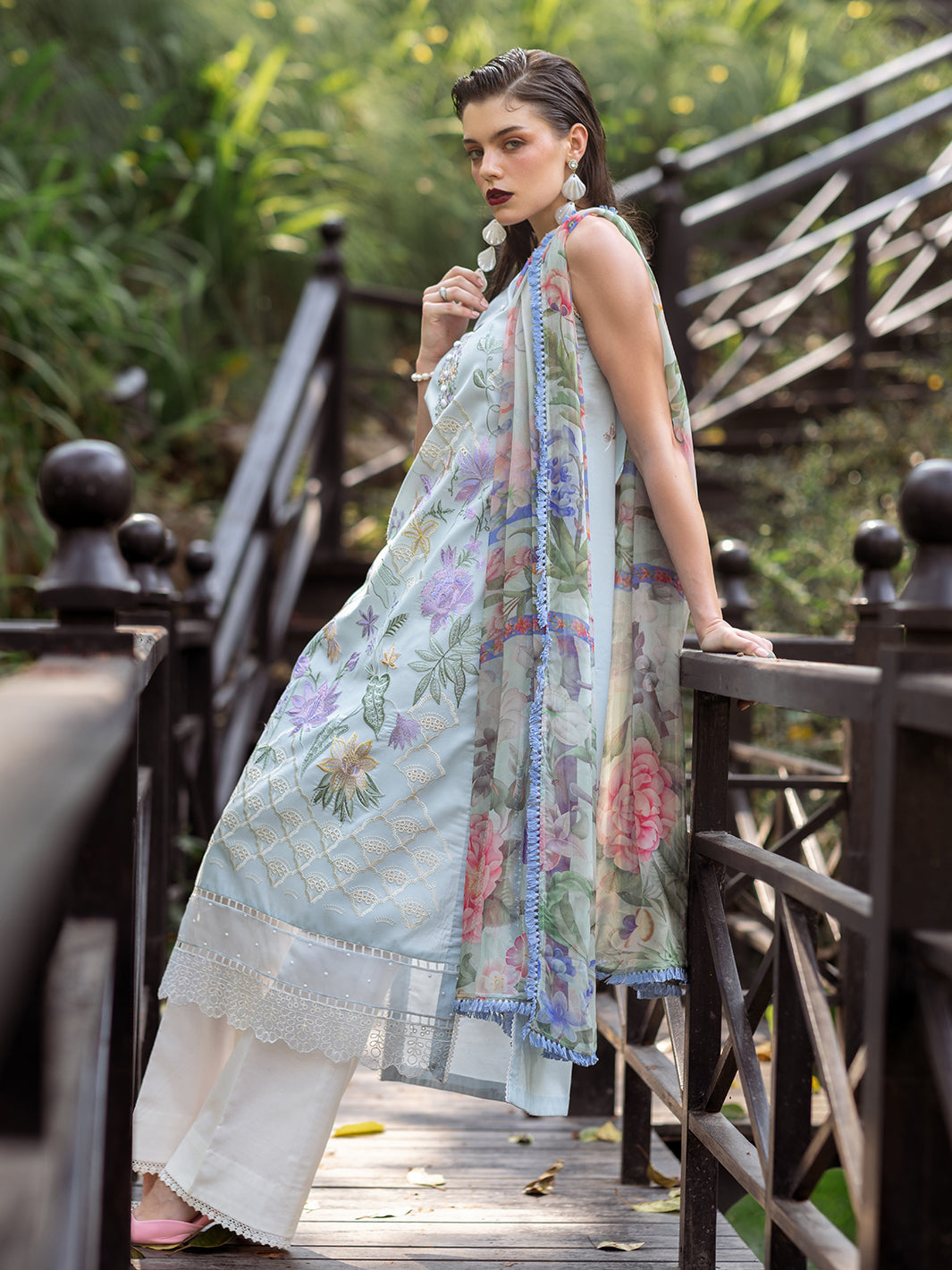 Roheenaz | Dahlia Embroidered Lawn 24 | Daisy - House Of Anaya