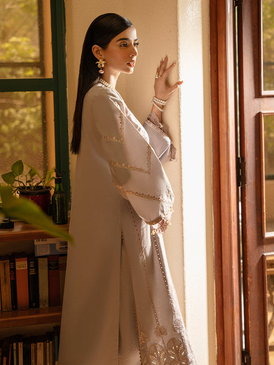 Izel | Dastak Luxury Lawn | SAAYE - House Of Anaya