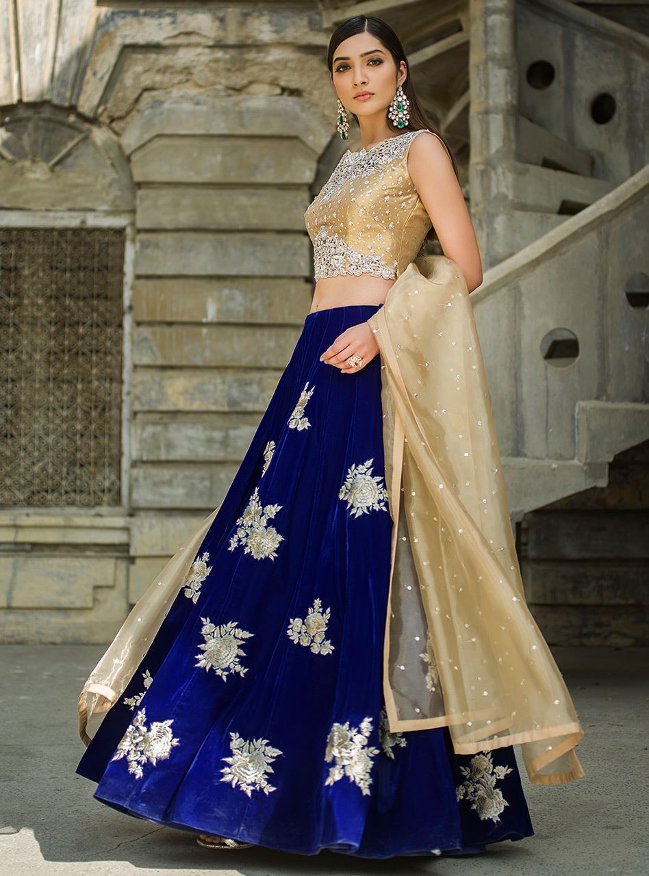 Zainab Chottani | Semi Formals | VELVET CRUSH