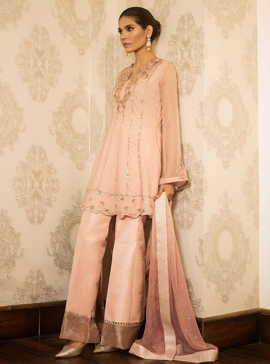 Zainab Chottani | Semi Formals | SILVER ROSALINE