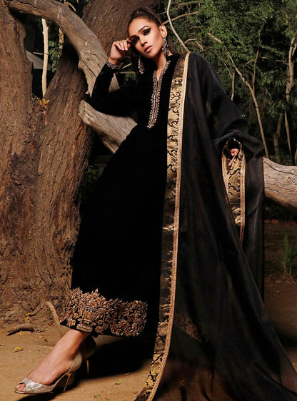 Zainab Chottani | Semi Formals | MYSTERIOUS SHADOW - House Of Anaya