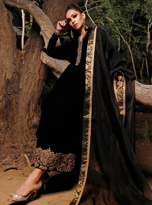 Zainab Chottani | Semi Formals | MYSTERIOUS SHADOW - House Of Anaya