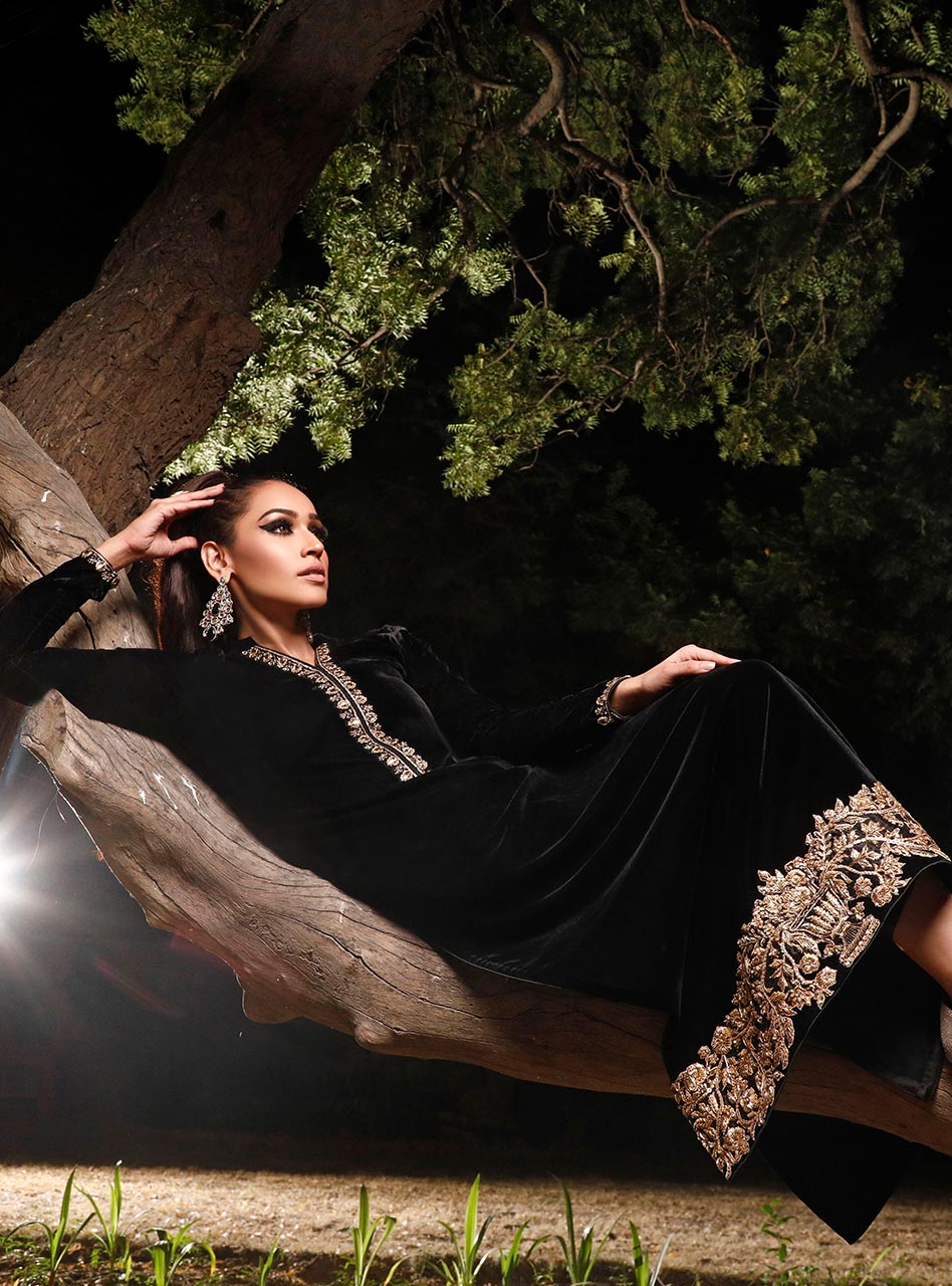 Zainab Chottani | Semi Formals | MYSTERIOUS SHADOW - House Of Anaya