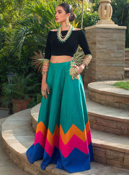 Zainab Chottani | Semi Formals | DILRUBA