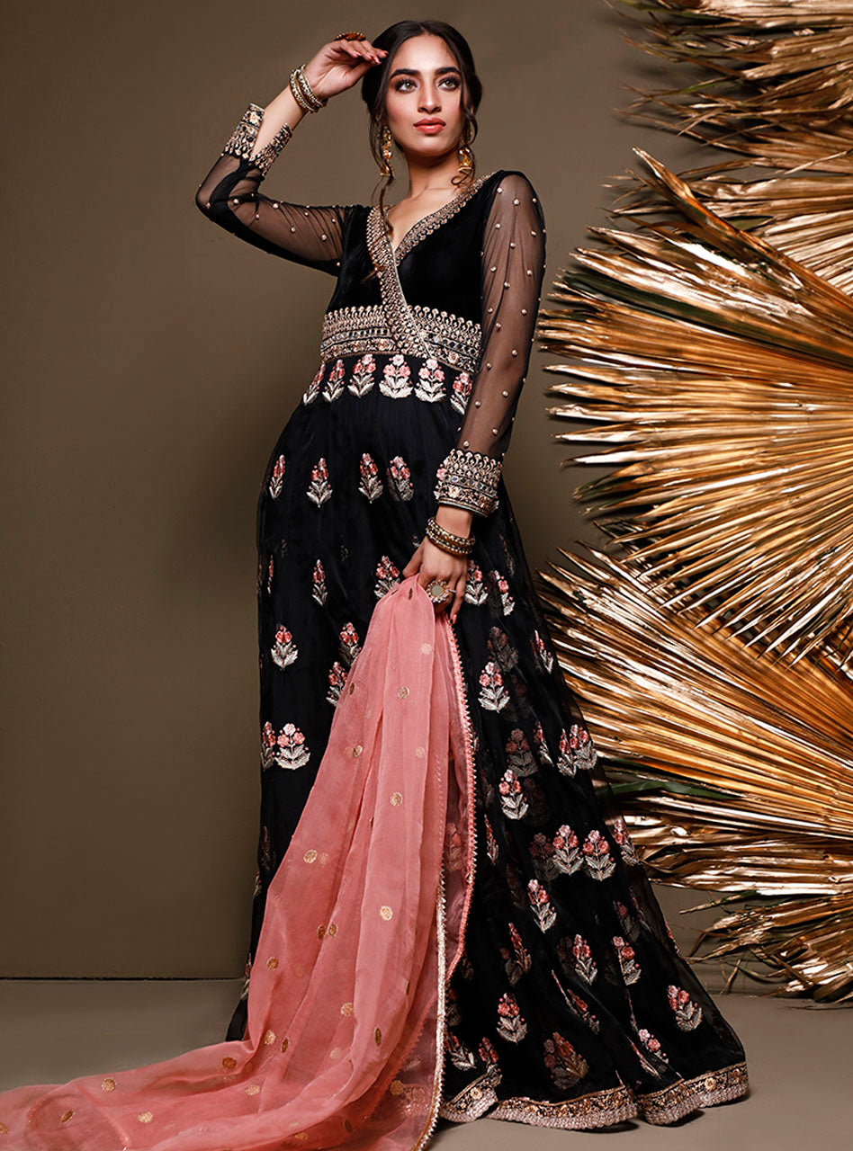 Zainab Chottani | Semi Formals | PERIDOT JET