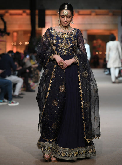 Zainab Chottani | Semi Formals | TASAWUR