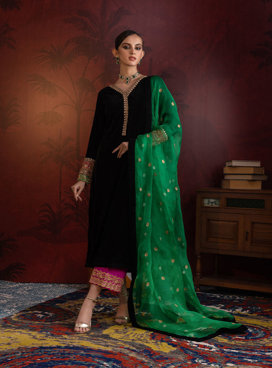 Zainab Chottani | Semi Formals | YAREEN - House Of Anaya