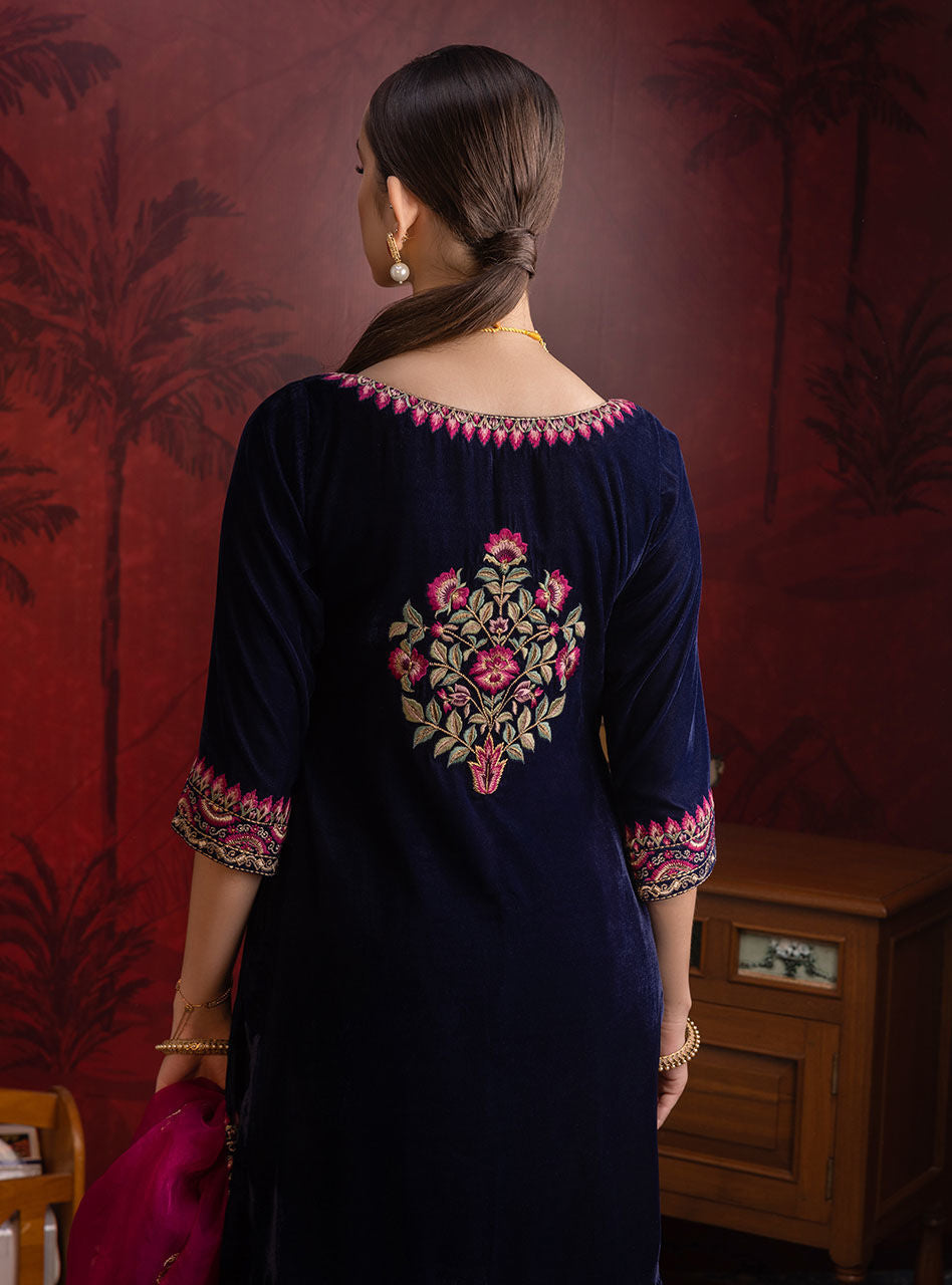 Zainab Chottani | Luxury Pret | AIRA